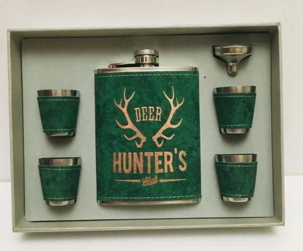 ست قمقمه جیبی چهار شات روکش چرم طرح گوزن Deer مدل کتابی، مناسب کمپینگ و کوهنوردی