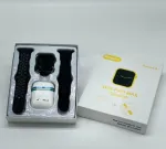 باکس هدیه پسرانه سبز رنگ کد B111 با آیتم‌های کاربردی تکنولوژی و تراول ماگ درب دکمه‌دار