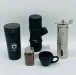 پک هدیه سازمانی قهوه ساز (قهوه ساز، آسیاب، تراول ماگ) .