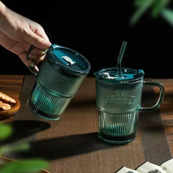 ماگ پیرکس مدل اسموتی نی دار،لبی آسان نوش دار