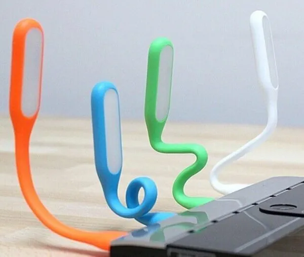 چراغ LED یواس‌بی مدل Flexible USB Light با بدنه سیلیکونی انعطاف‌پذیر، نور سفید 4500 کلوین و توان 2.5 وات