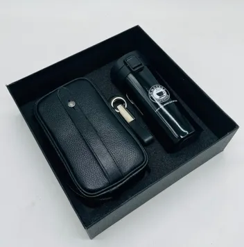 باکس هدیه مردانه کد CB27 | هاردباکس شیک شامل تراول ماگ کافی دکمه‌دار، کیف دستی پاسپورتی مردانه و جاکلیدی چرم طبیعی