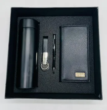 باکس هدیه سازمانی مردانه کد CB32 شامل کیف پالتویی، فلاسک یونیک درجه دار، خودکار و جاکلیدی