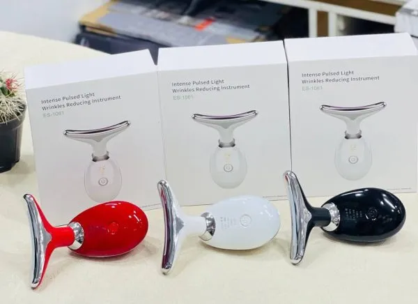ماساژور لیفت صورت وجوانساز و رفع غبغب مدل ES_1081 ماساژور لیفت صورت ES_1081 مناسب ماساژ گردن، فک و کاهش ظاهر غبغب